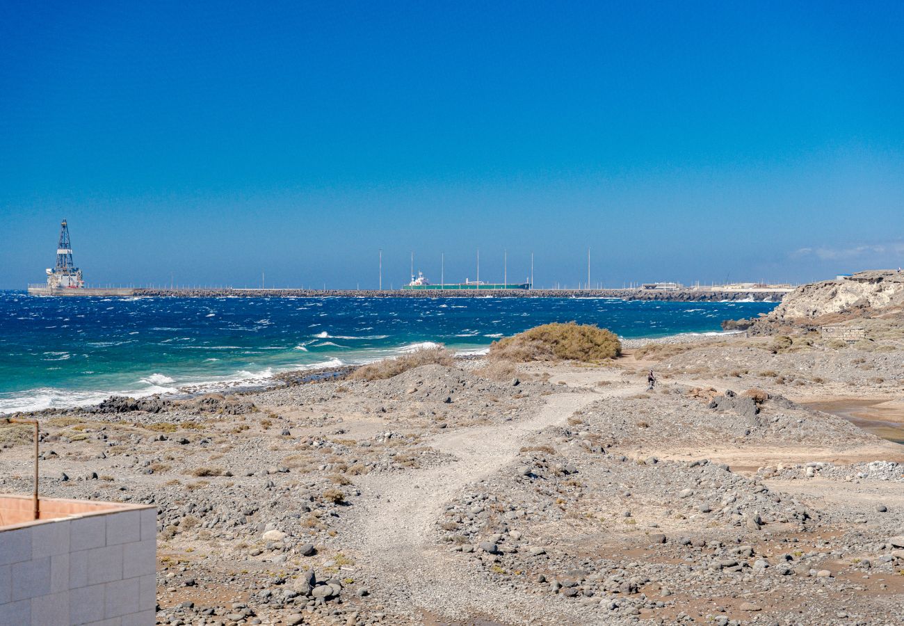 Apartment in Arico - Sea View Apartment Red Summer Breeze