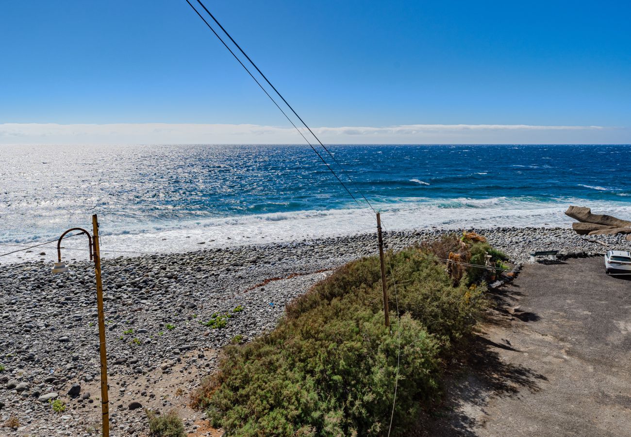 Apartment in Arico - Sea View Apartment Red Summer Breeze