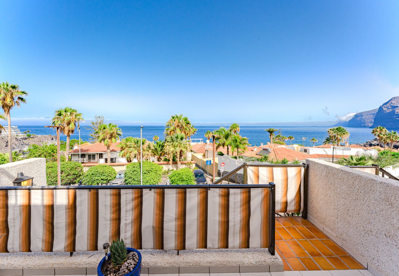 Apartment in Santiago del Teide - Sea View Apartment Deja Blue - Los Gigantes