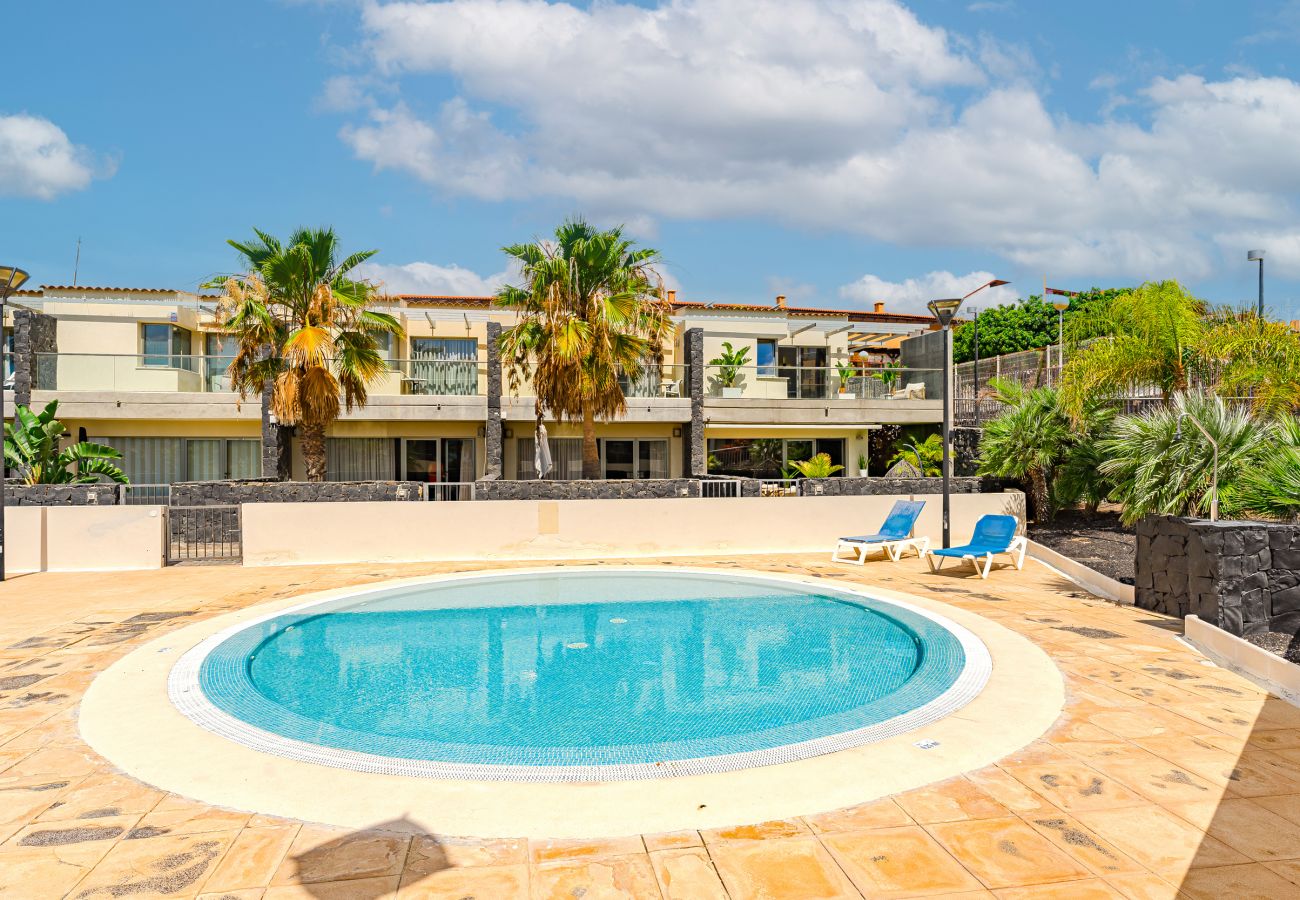 Semi-detached house in San Miguel de Abona - Luxury property in first sea line for sale