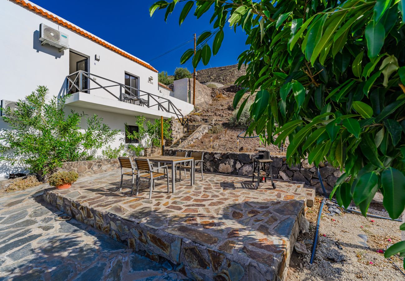 Country house in Santiago del Teide - Exclusive finca with spectacular sea view