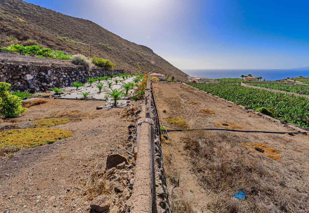 Country house in Santiago del Teide - Exclusive finca with spectacular sea view