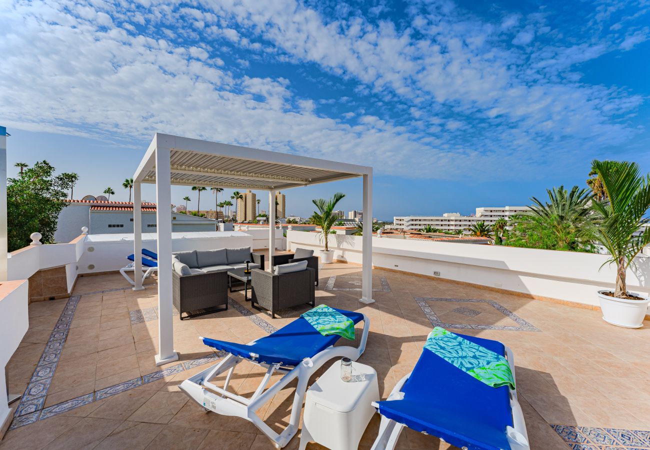 Apartamento en Playa de Las Americas - Endless Summer Beach Apartment with Sea View