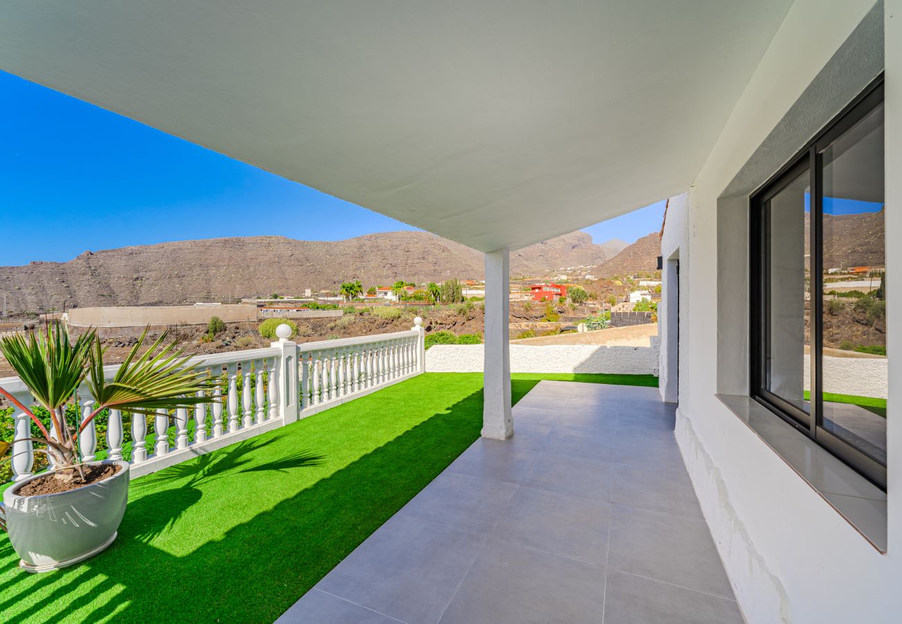 Finca in Santiago del Teide - Exclusive finca with spectacular sea view