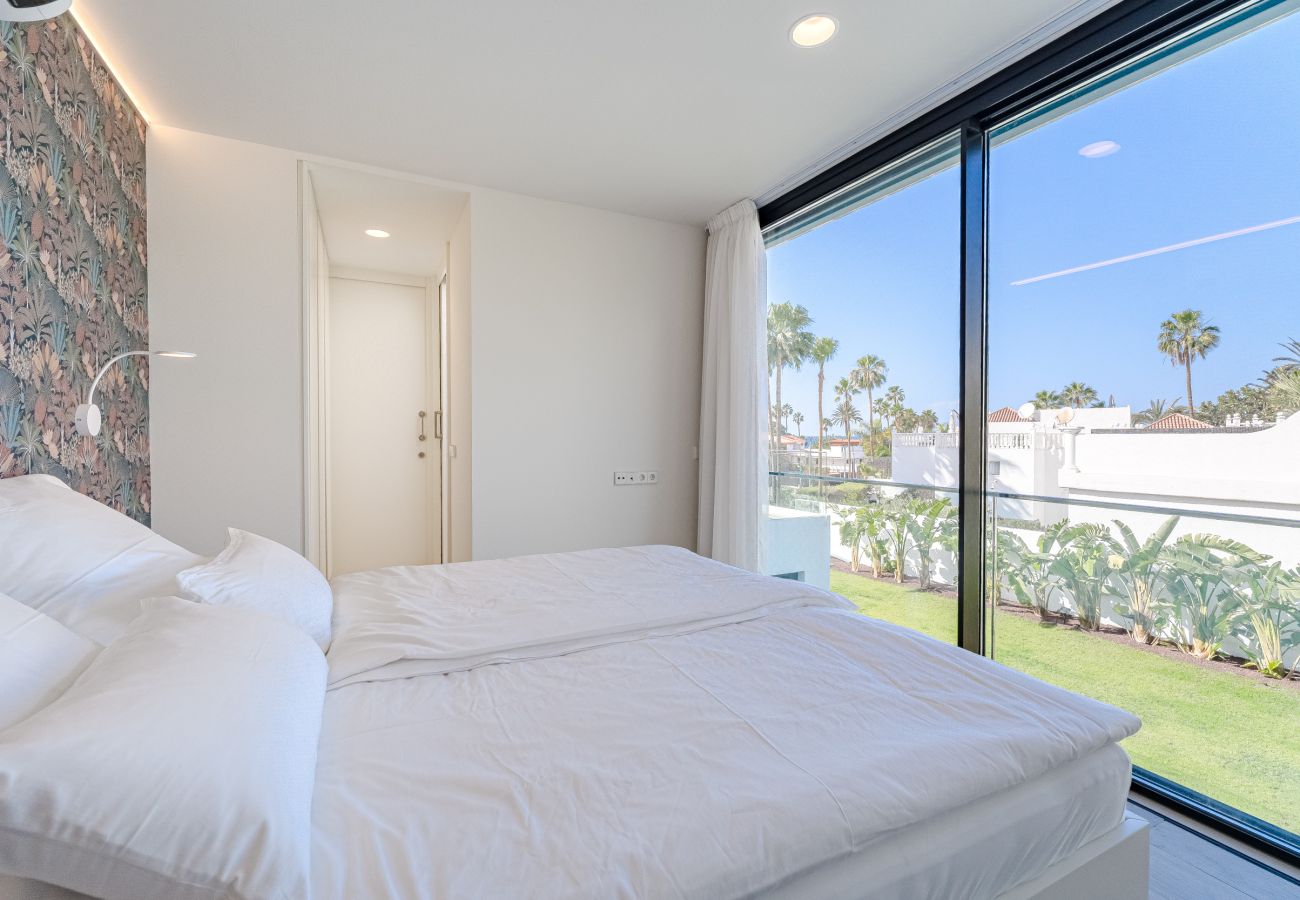 Ferienwohnung in Playa de Las Americas - Apartment  Don Carlos Sea View - Adults only!